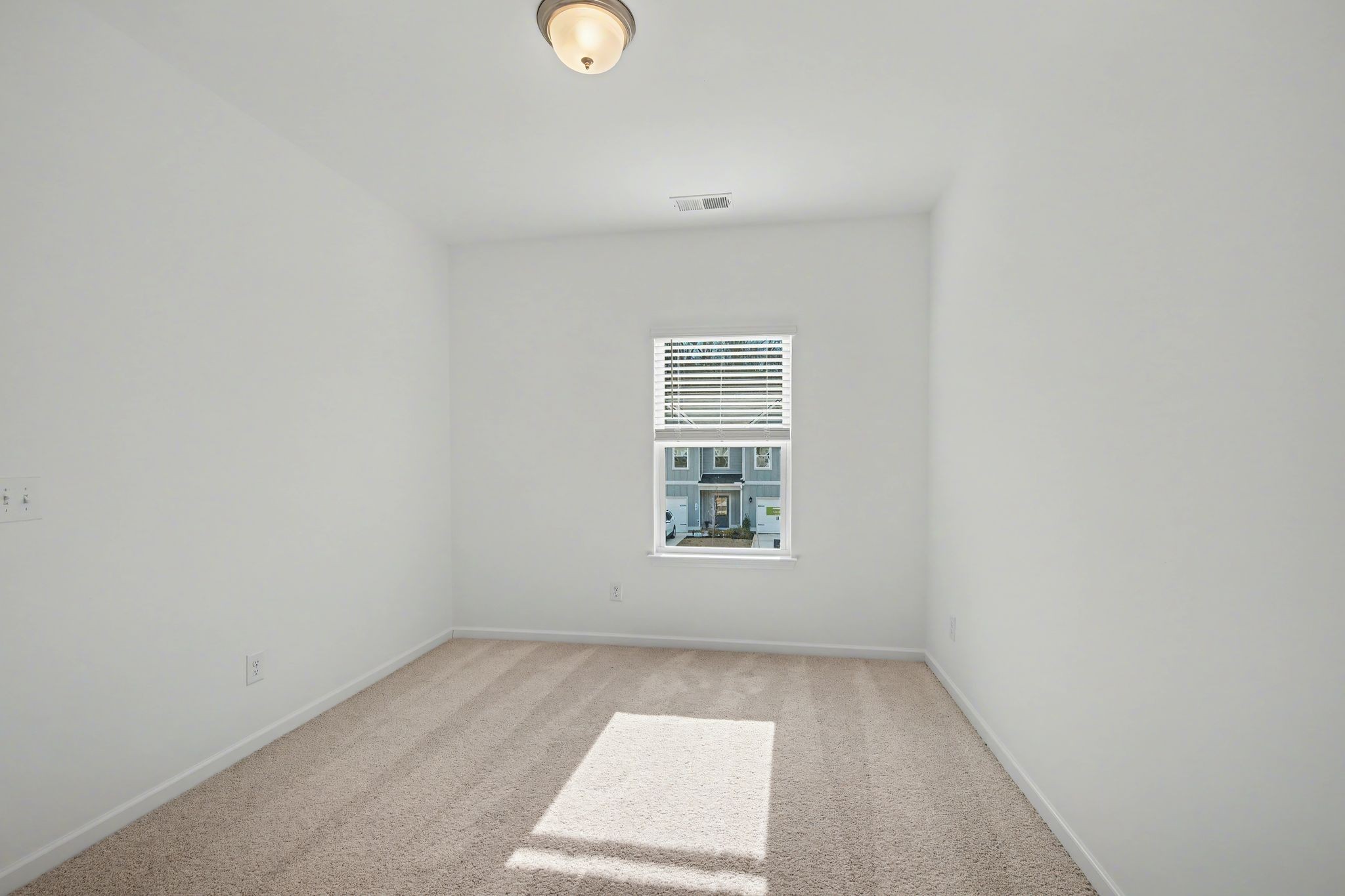 128 Ironhorse Way Dickson, TN 37055 - Photo 33 of 37 an empty room with a window