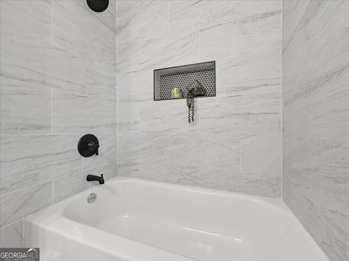 2082 Rosewood Road Decatur, GA 30032 - Photo 13 of 17 Gallery Image 13