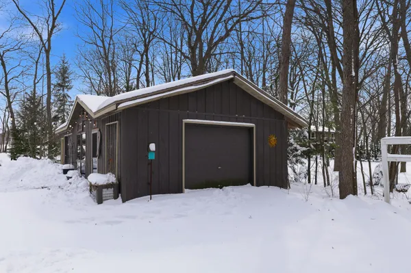 $579,900 | W3907 Silica Road, Taycheedah, WI 54937