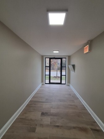 935 West Marquette Road, Unit 9452 Chicago, IL 60621 - Photo 21 of 25 a view of an empty room with a window