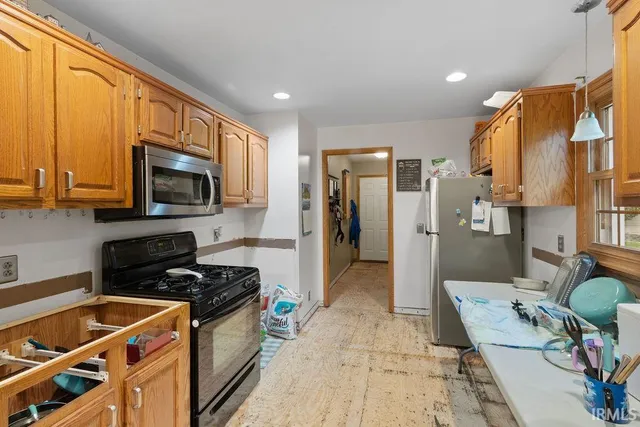 $330,000 | 3616 Oak Ridge Drive, Elkhart, IN 46517