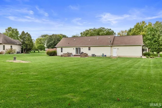 $330,000 | 3616 Oak Ridge Drive, Elkhart, IN 46517