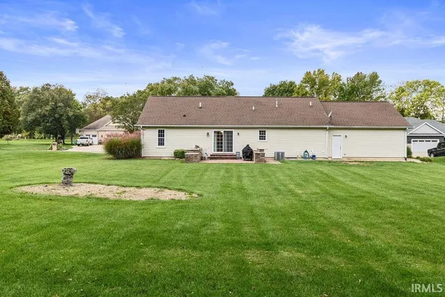 $330,000 | 3616 Oak Ridge Drive, Elkhart, IN 46517