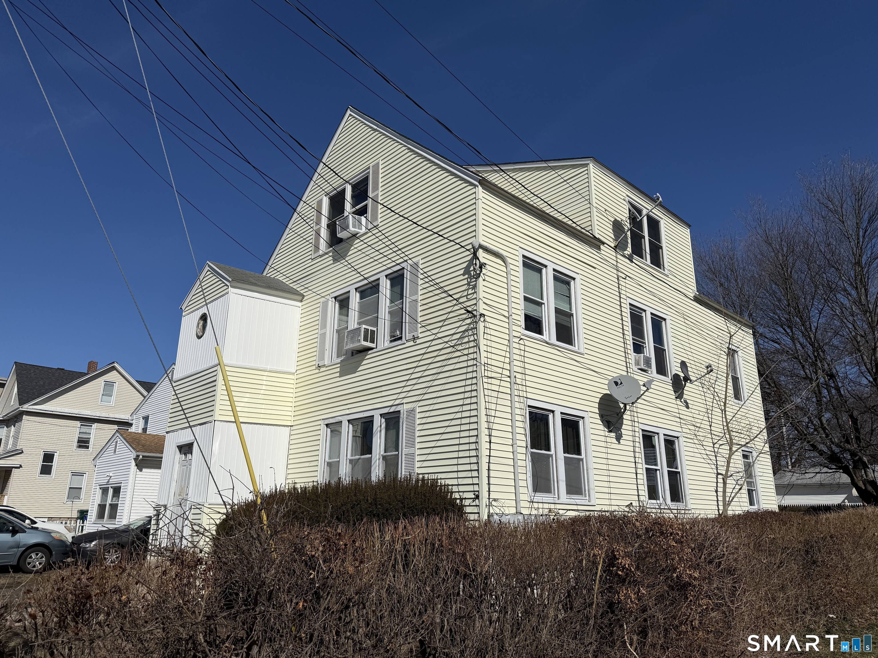 384 Thompson Street Stratford, CT 06615 - Photo 6 of 19