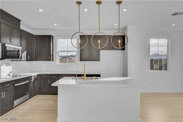 $569,990 | 321 Blossom Wind Street, Henderson, NV 89015