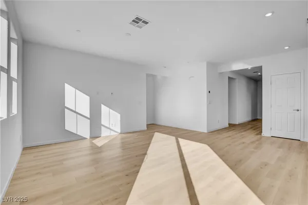 $569,990 | 321 Blossom Wind Street, Henderson, NV 89015