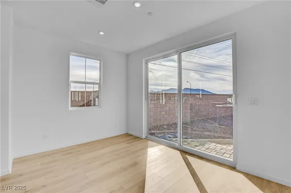 $569,990 | 321 Blossom Wind Street, Henderson, NV 89015