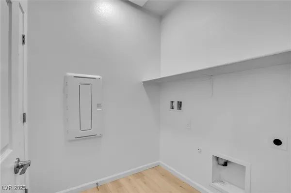 $569,990 | 321 Blossom Wind Street, Henderson, NV 89015