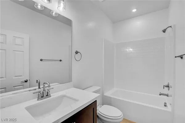 $569,990 | 321 Blossom Wind Street, Henderson, NV 89015