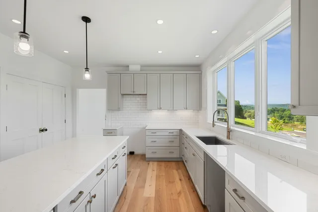 $799,500 | 99 Tractor Road, Hinesburg, VT 05461