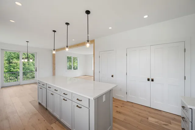 $799,500 | 99 Tractor Road, Hinesburg, VT 05461