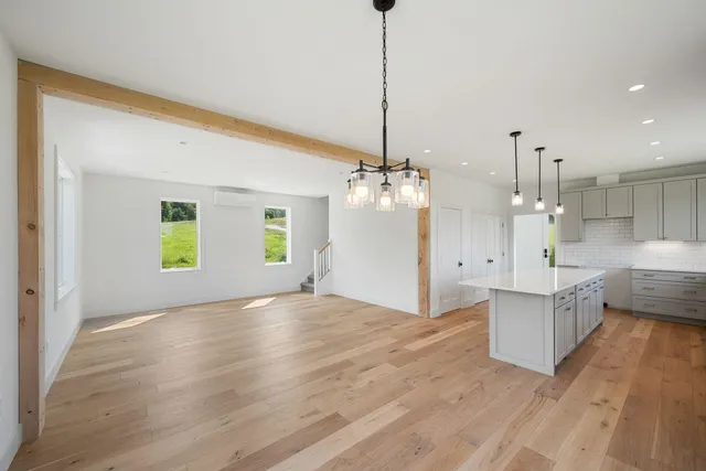 $799,500 | 99 Tractor Road, Hinesburg, VT 05461