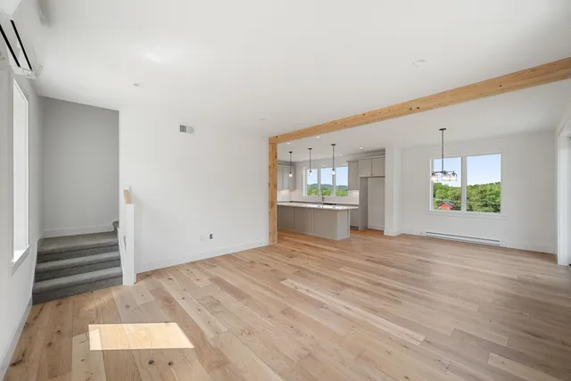 $799,500 | 99 Tractor Road, Hinesburg, VT 05461