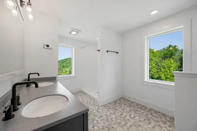 $799,500 | 99 Tractor Road, Hinesburg, VT 05461