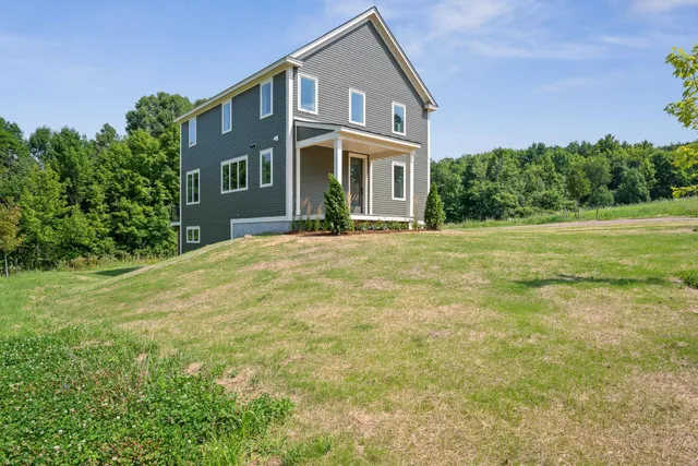$799,500 | 99 Tractor Road, Hinesburg, VT 05461