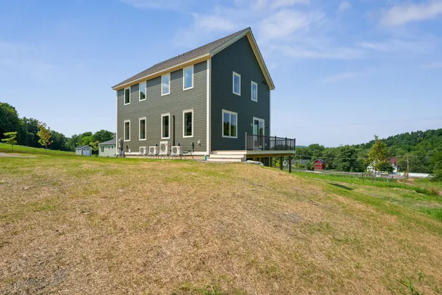 $799,500 | 99 Tractor Road, Hinesburg, VT 05461