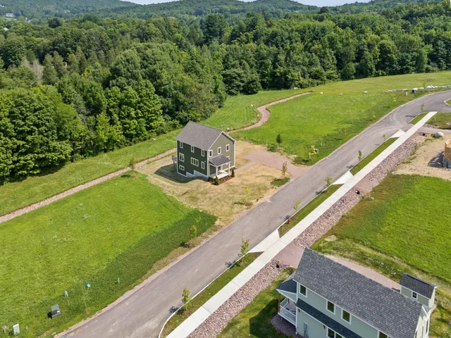 $799,500 | 99 Tractor Road, Hinesburg, VT 05461