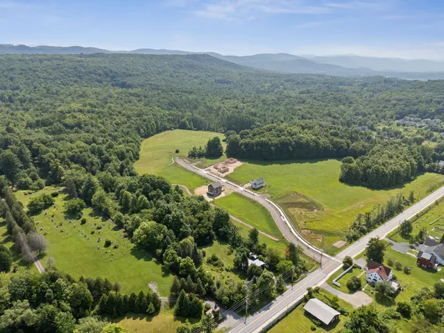 $799,500 | 99 Tractor Road, Hinesburg, VT 05461