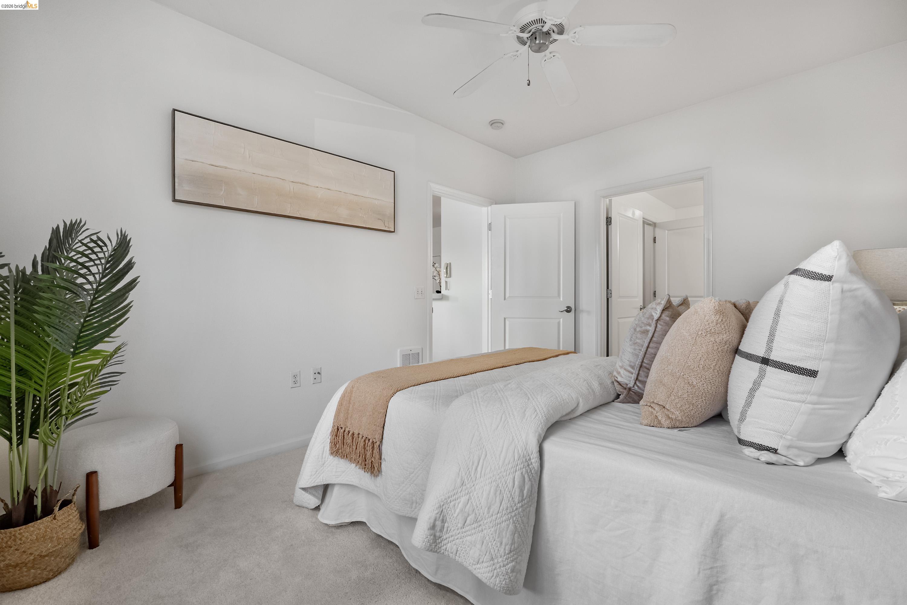 655 12th Street, Unit 205 Oakland, CA 94607 - Photo 14 of 33