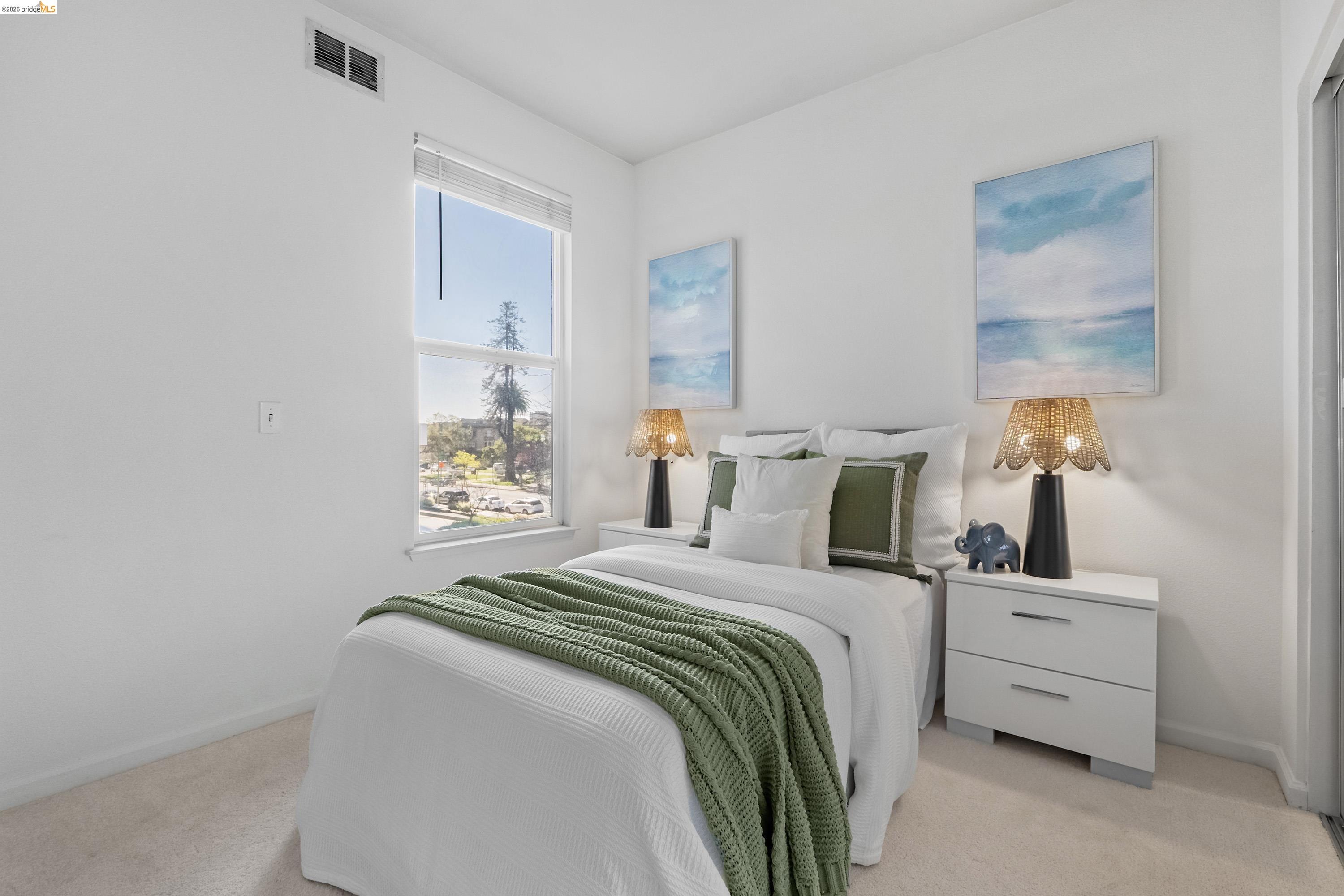 655 12th Street, Unit 205 Oakland, CA 94607 - Photo 17 of 33