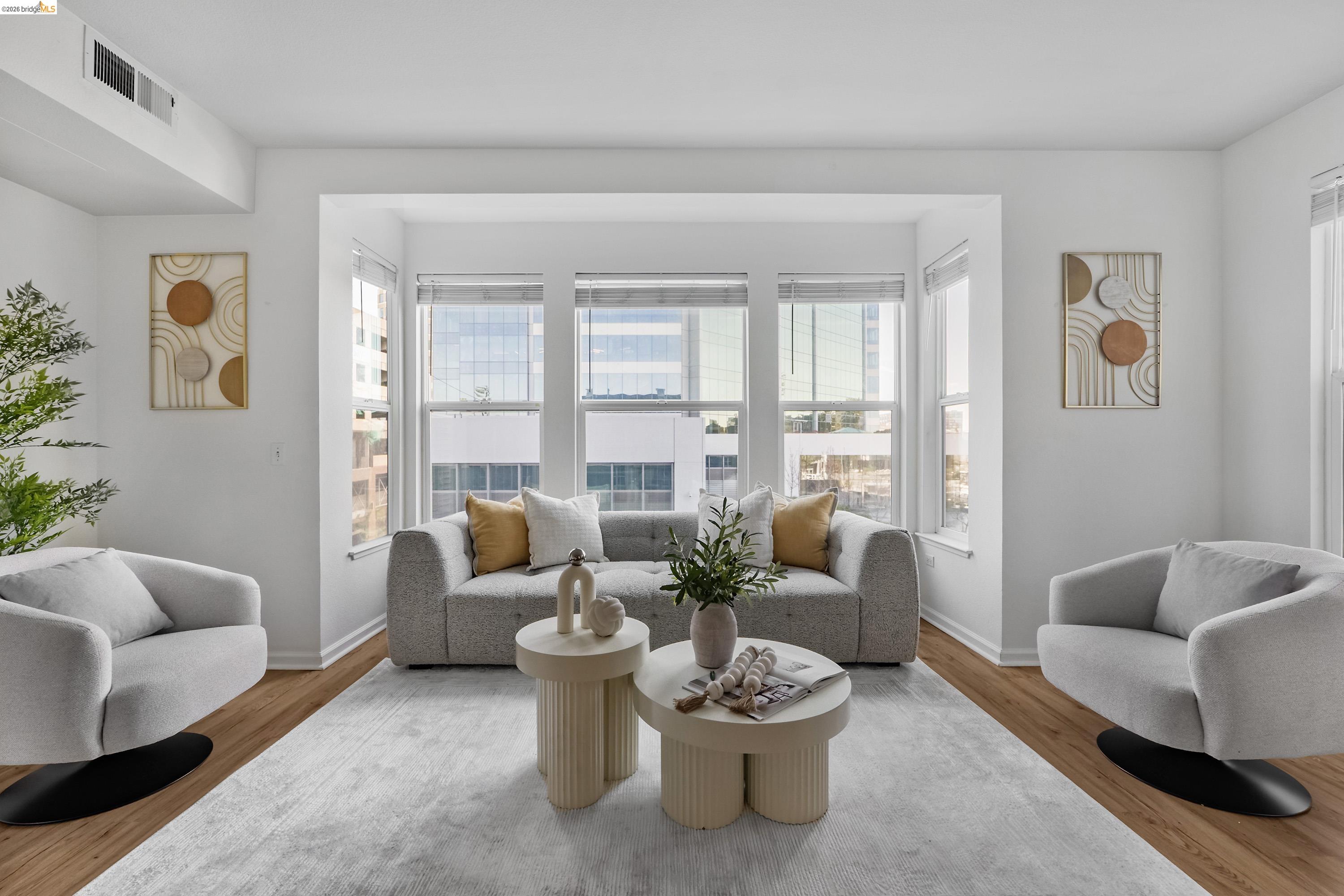 655 12th Street, Unit 205 Oakland, CA 94607 - Photo 2 of 33