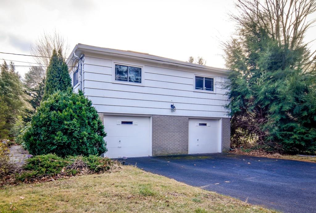 1 Wakeland Road Dover, MA 02030 - Photo 18 of 20 Gallery Image 18