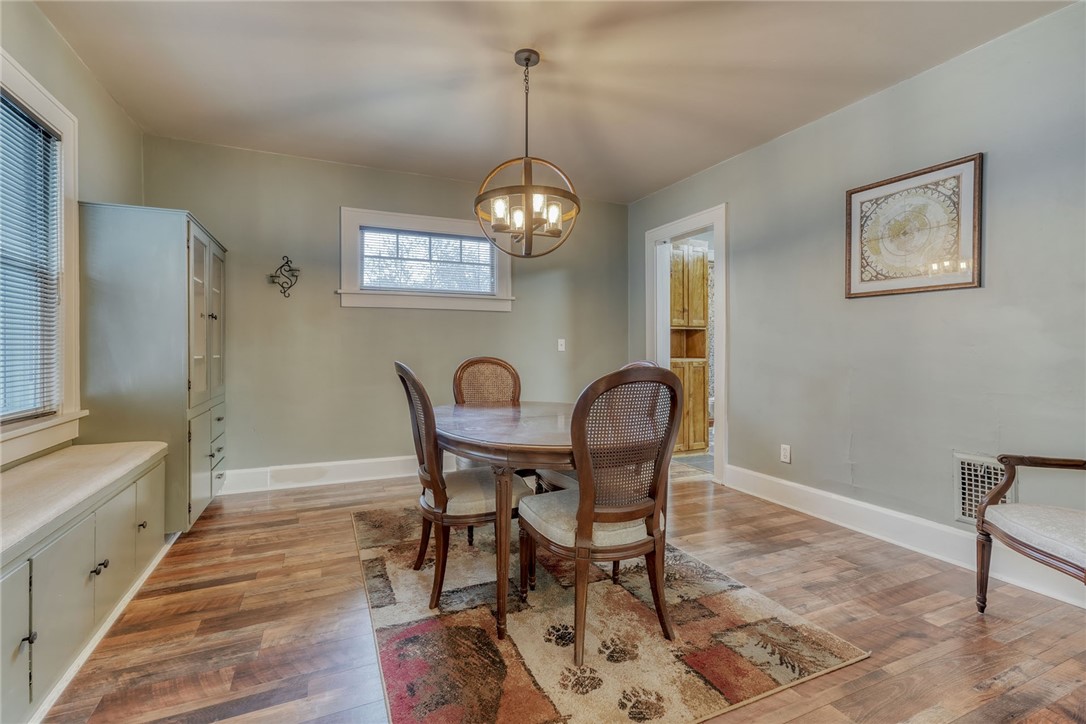 158 Longview Terrace Rochester, NY 14609 - Photo 12 of 50