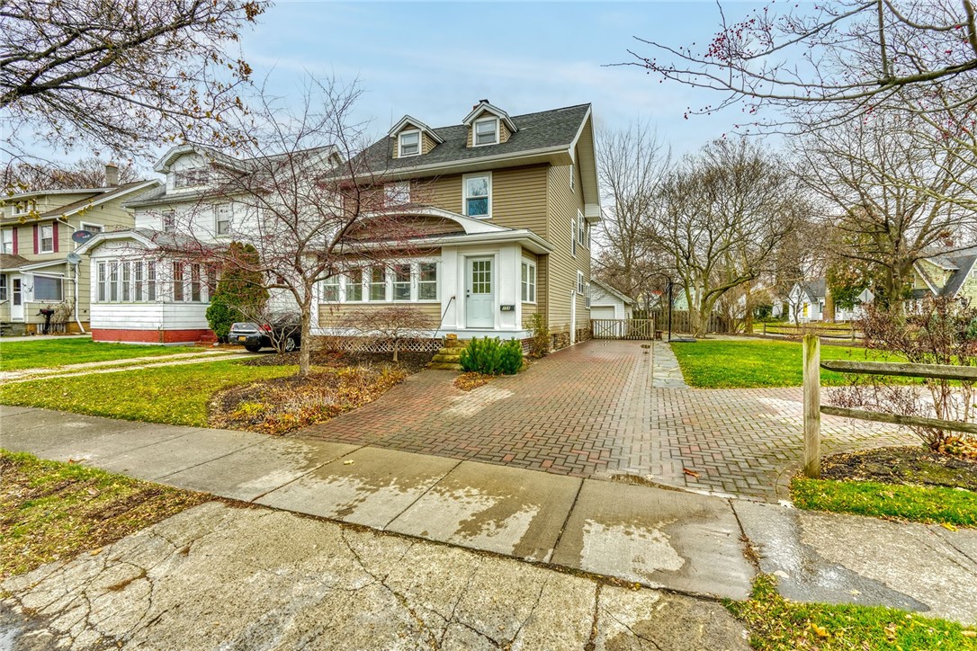 158 Longview Terrace Rochester, NY 14609 - Photo 3 of 50