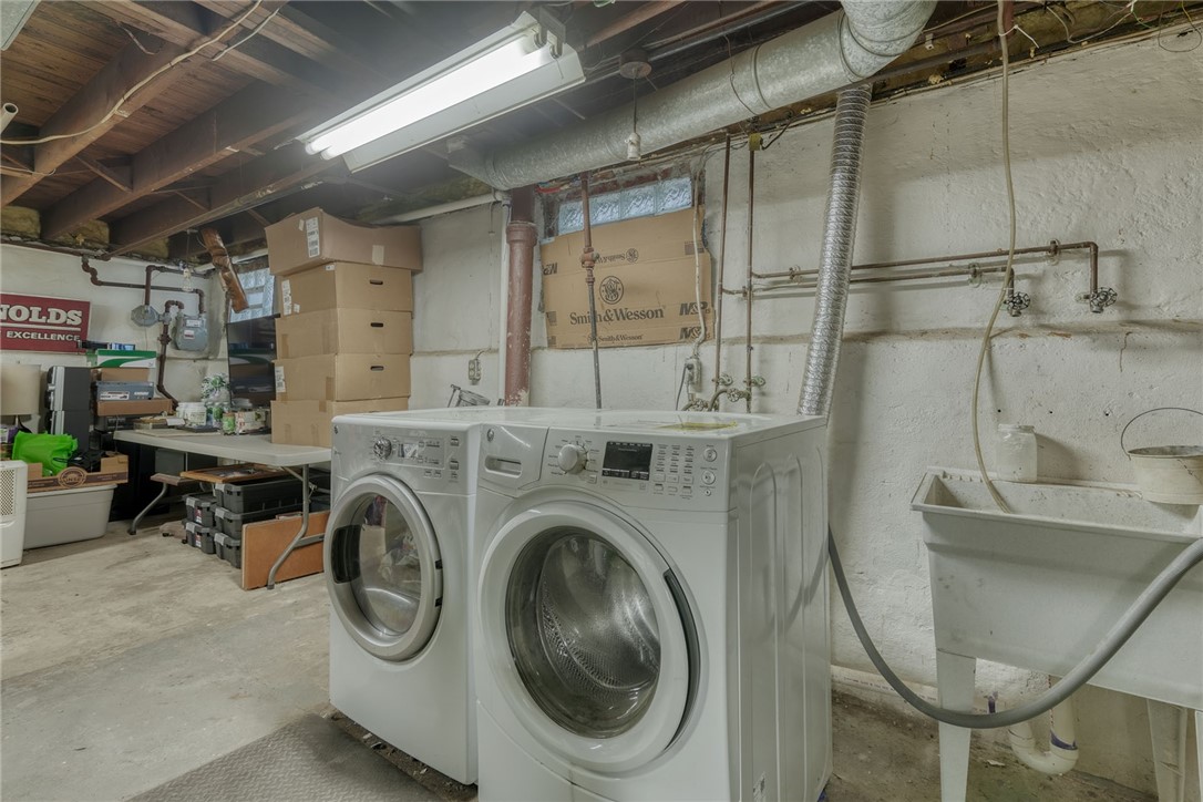 158 Longview Terrace Rochester, NY 14609 - Photo 39 of 50