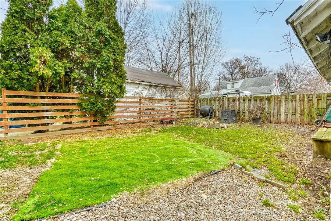 158 Longview Terrace Rochester, NY 14609 - Photo 41 of 50