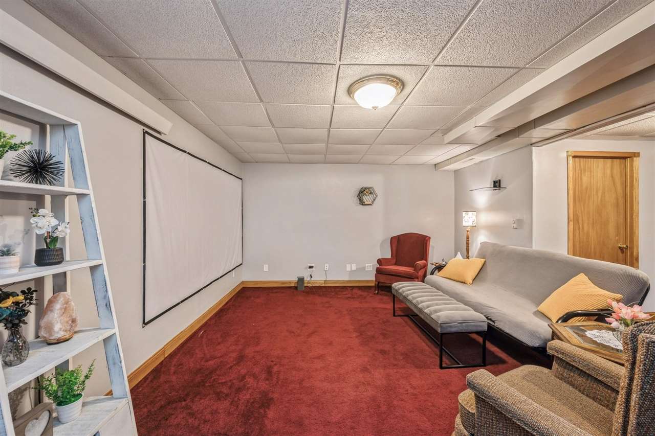 113 Rosedale Drive Center Point, IA 52213 - Photo 22 of 29 Gallery Image 22