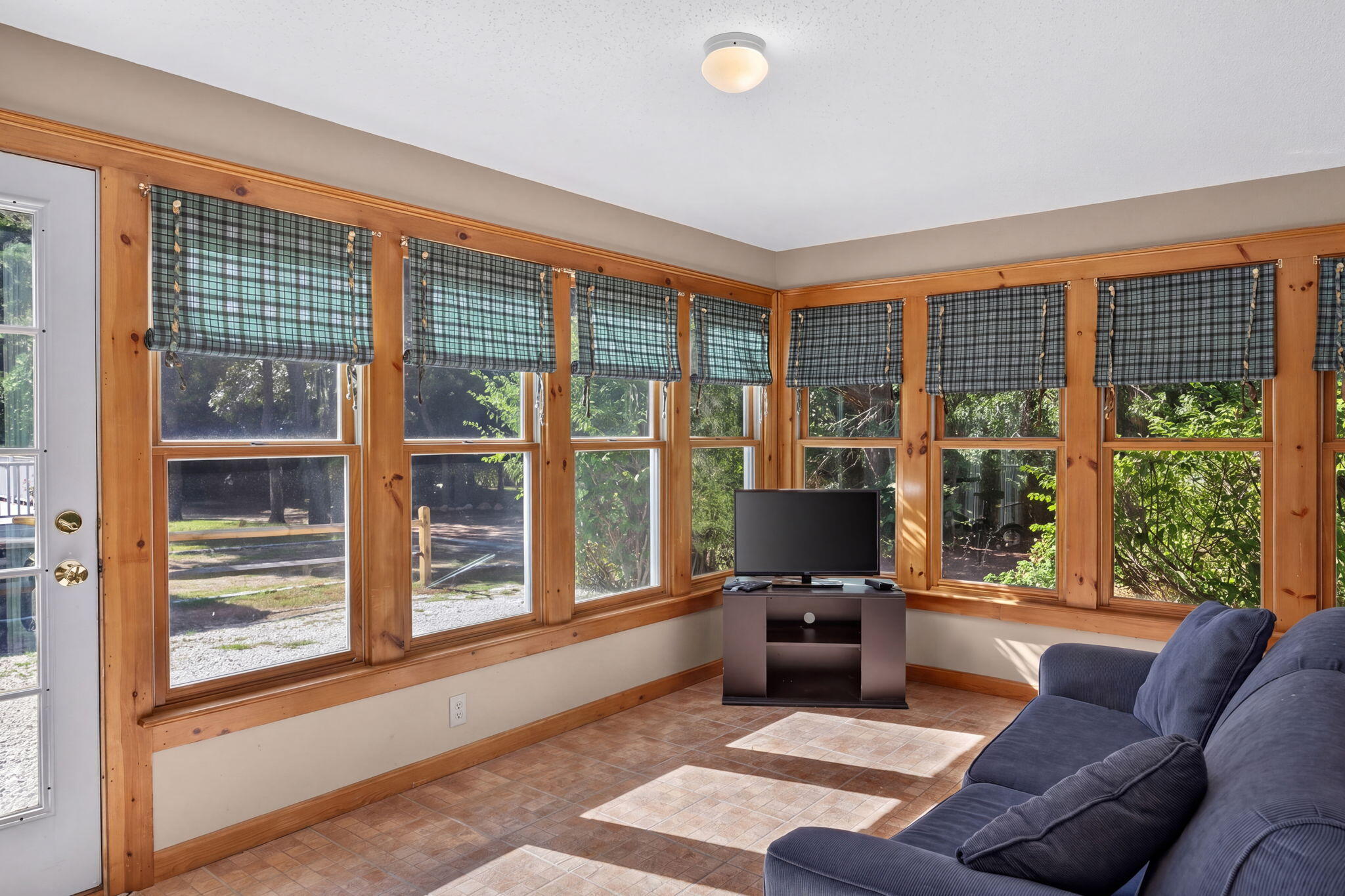 33 Gilbert Road Brewster, MA 02631 - Photo 8 of 60 56-8P0A8685