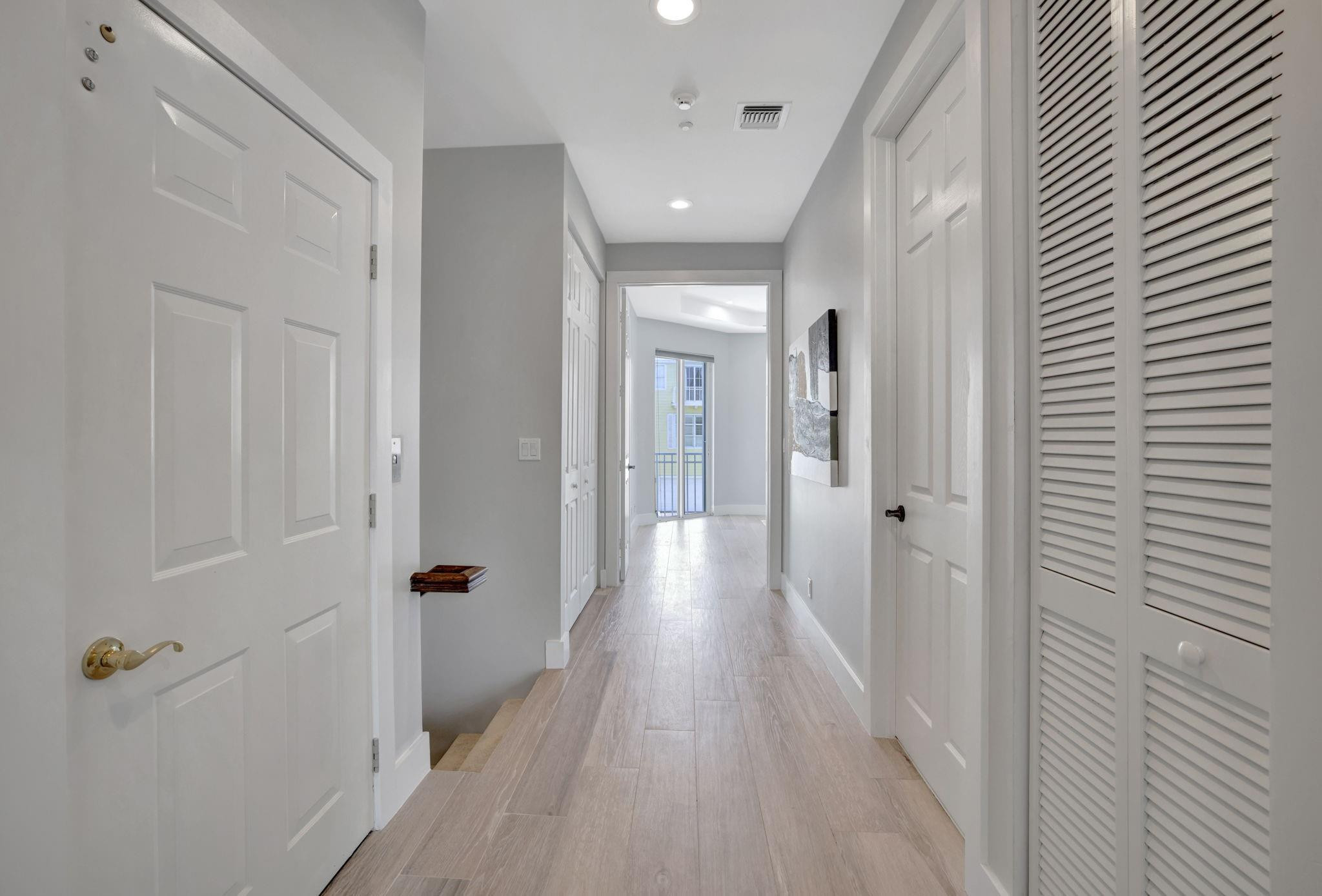 2870 Marina Circle Lighthouse Point, FL 33064 - Photo 16 of 37 Photo 16