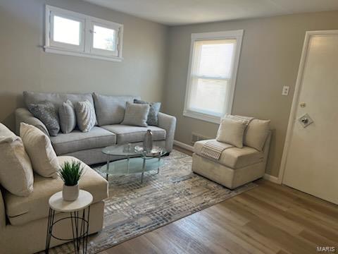 3668 Weber Road St. Louis, MO 63125 - Photo 3 of 18 Gallery Image 3