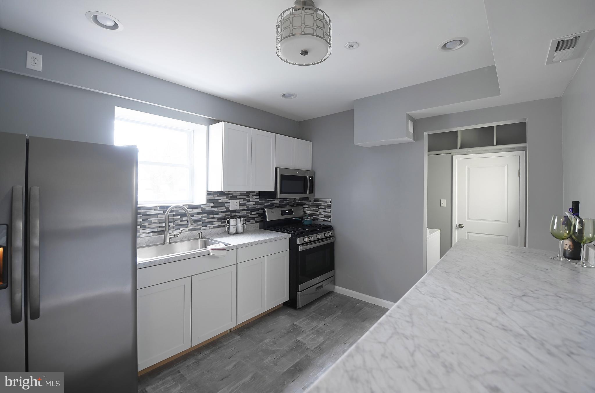 207 Sollers Point Road Baltimore, MD 21222 - Photo 8 of 22