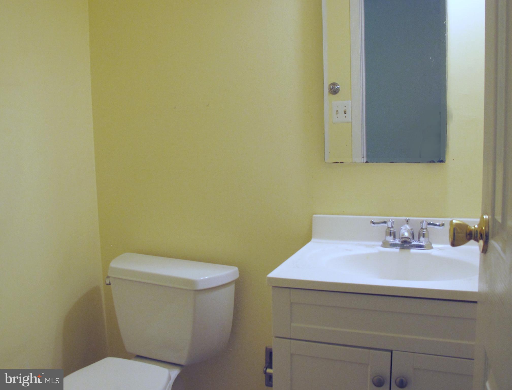 518 Fairview Road Medford, NJ 08055 - Photo 16 of 26 Powder Room