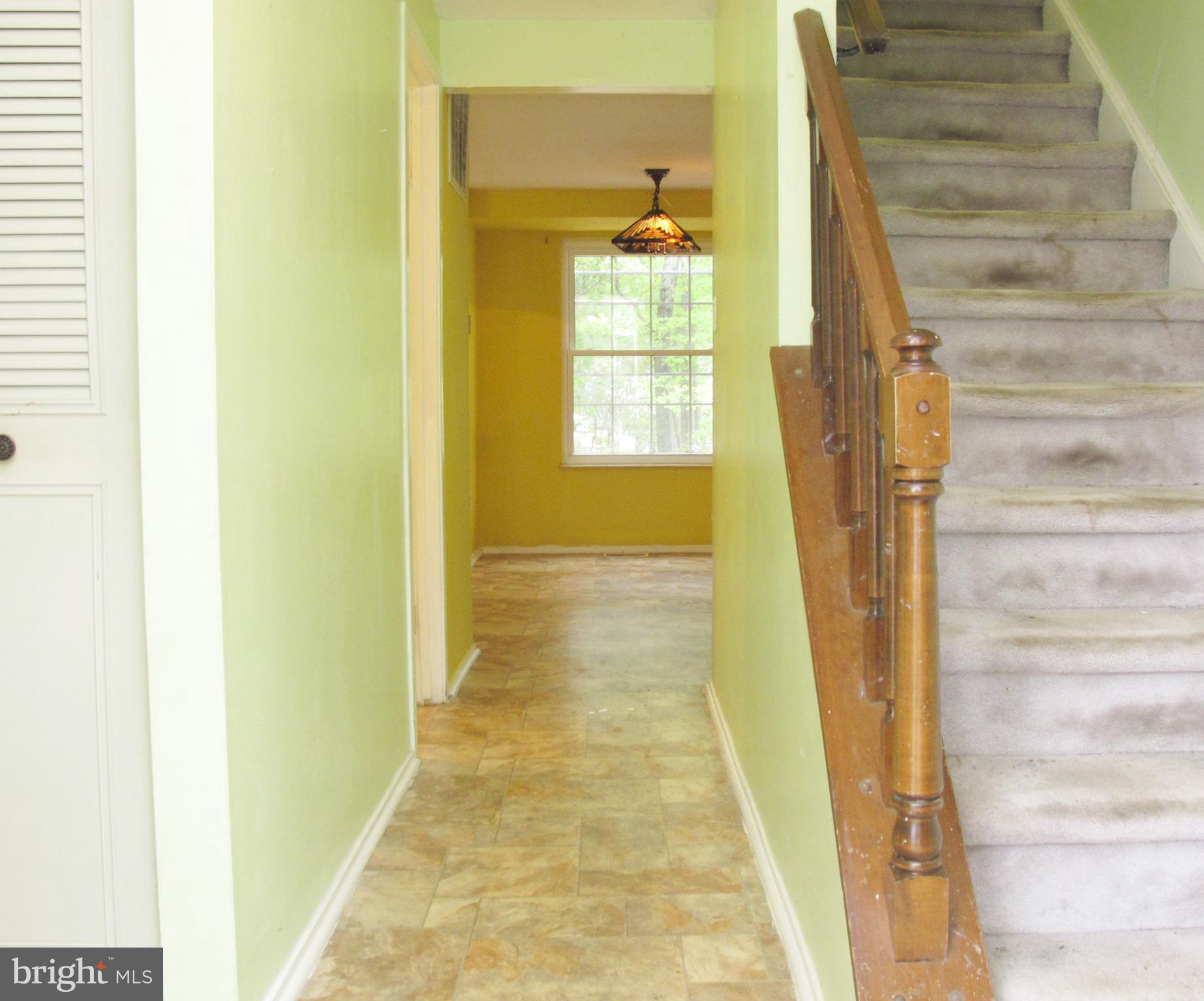 518 Fairview Road Medford, NJ 08055 - Photo 6 of 26 Foyer