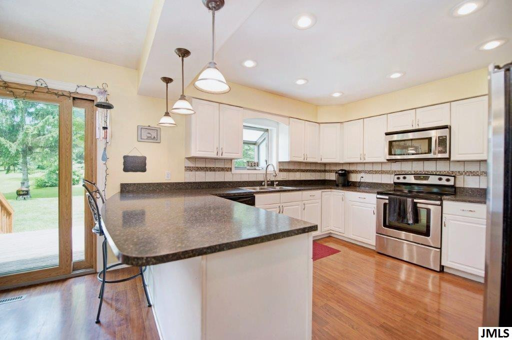 13189 Bunkerhill Road Munith, MI 49259 - Photo 8 of 28 Photo 8