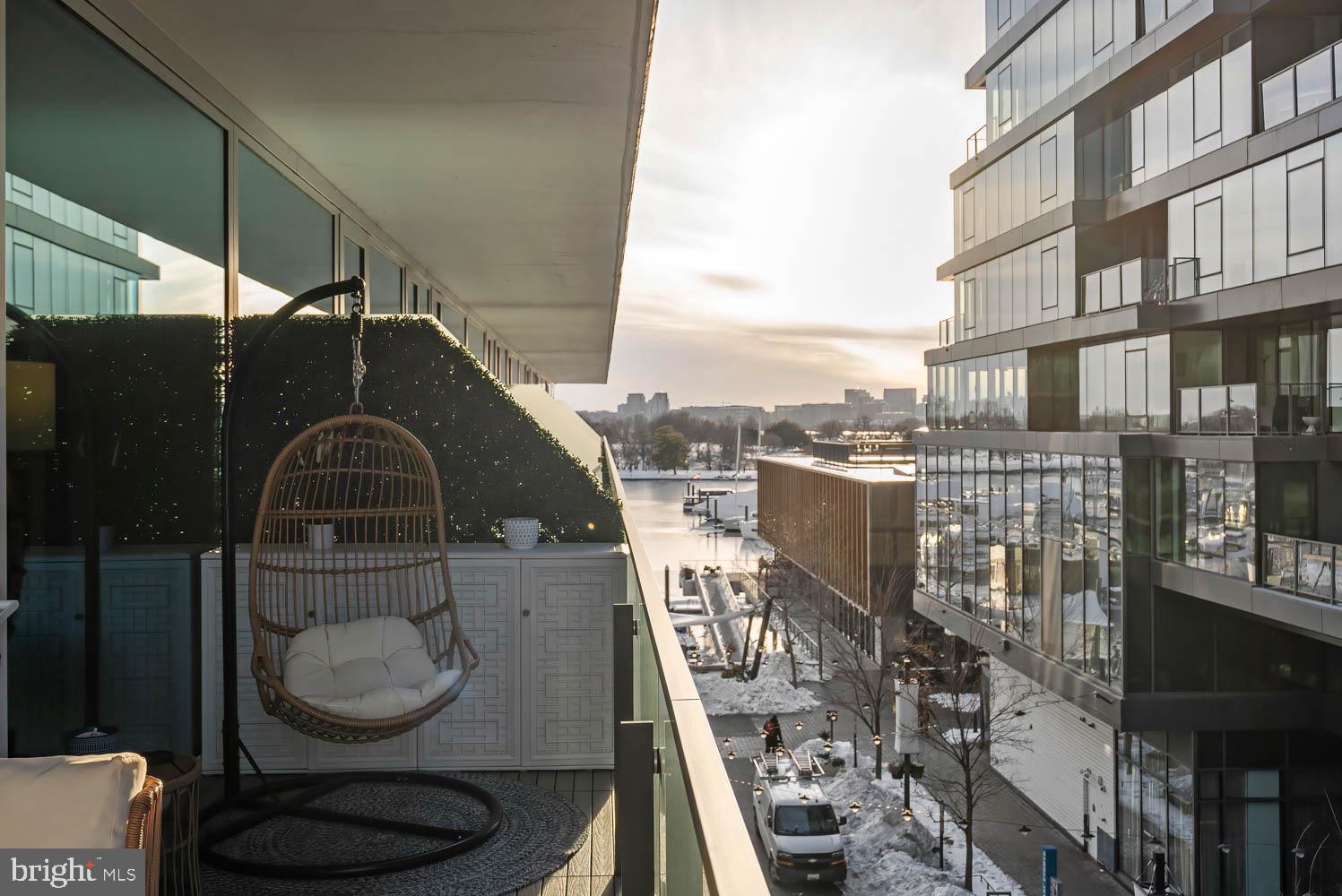 601 Wharf Street Southwest, Unit 411 Washington, DC 20024 - Photo 13 of 58