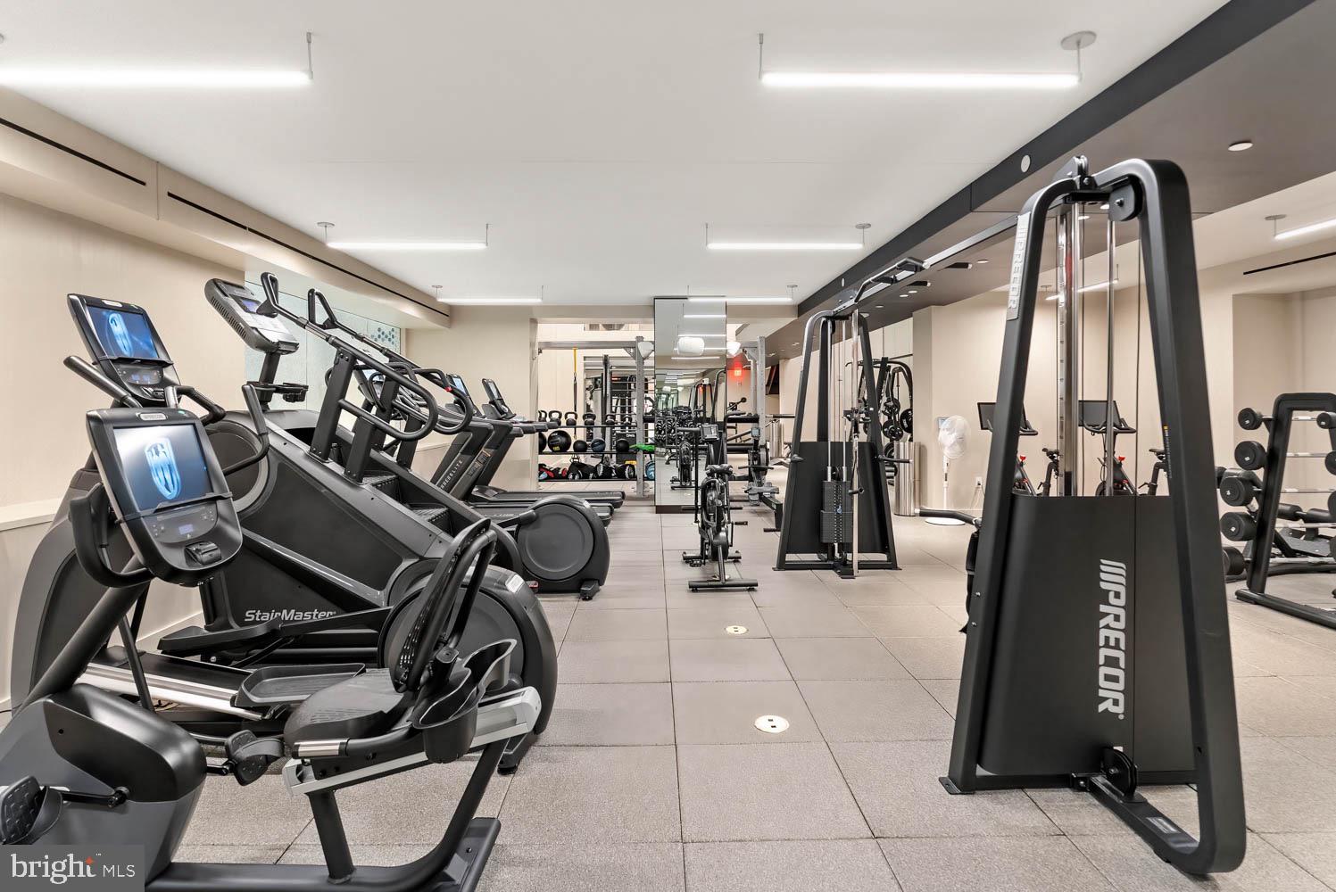 601 Wharf Street Southwest, Unit 411 Washington, DC 20024 - Photo 39 of 58