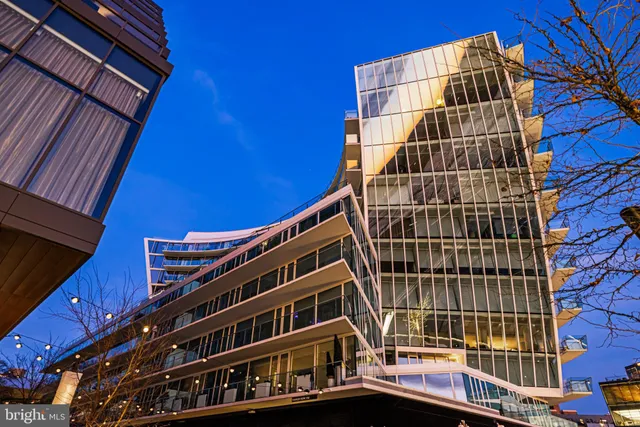 $1,000,000 | 601 Wharf Street Southwest, Unit 411, Washington, DC 20024