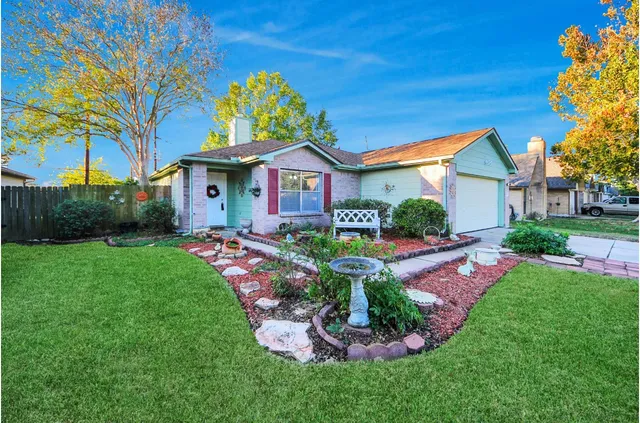 $1,795 | 20403 Blue Juniper Drive, Katy, TX 77449