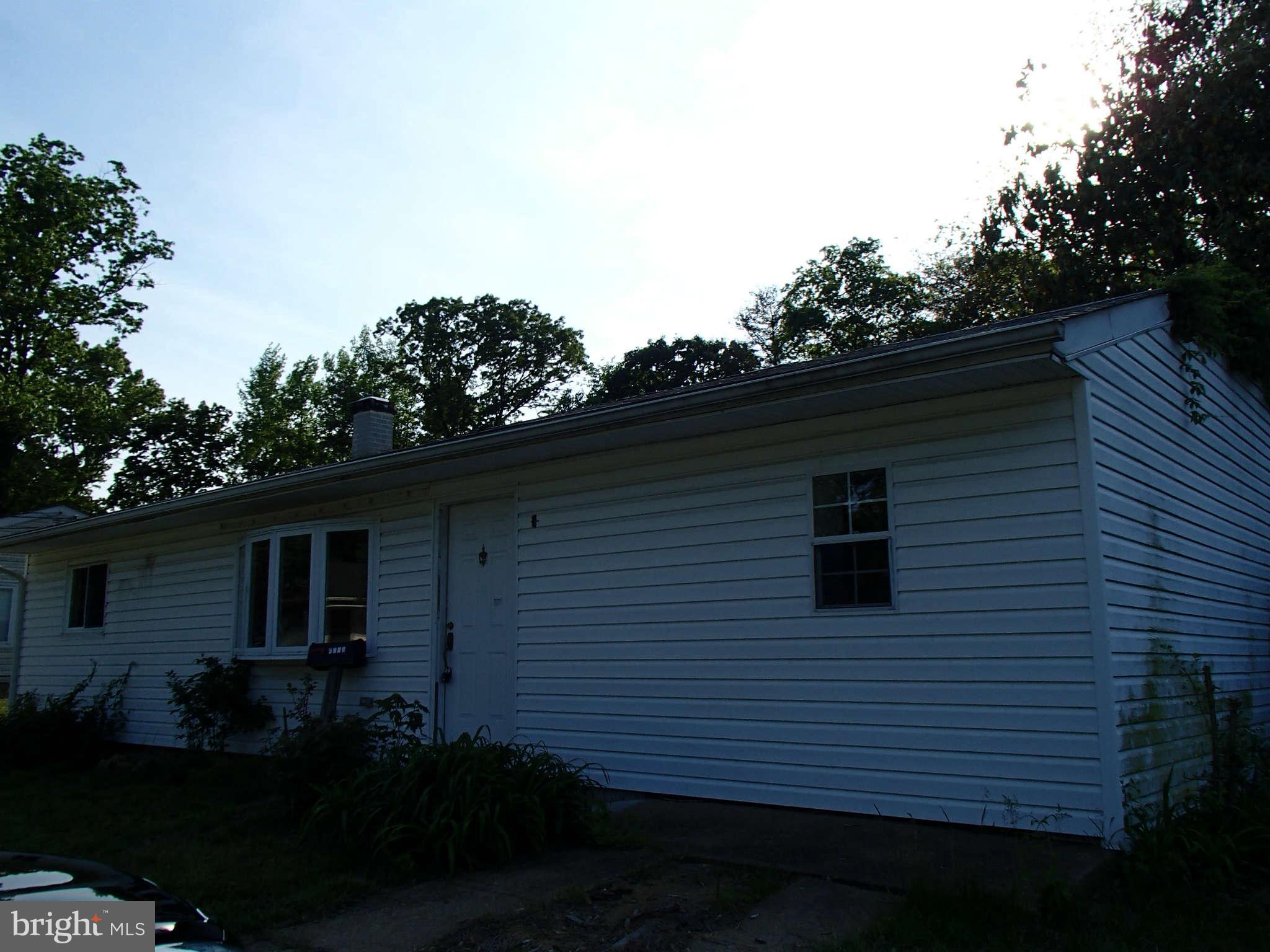 8420 Lockwood Road Pasadena, MD 21122 - Photo 2 of 15 Exterior Front