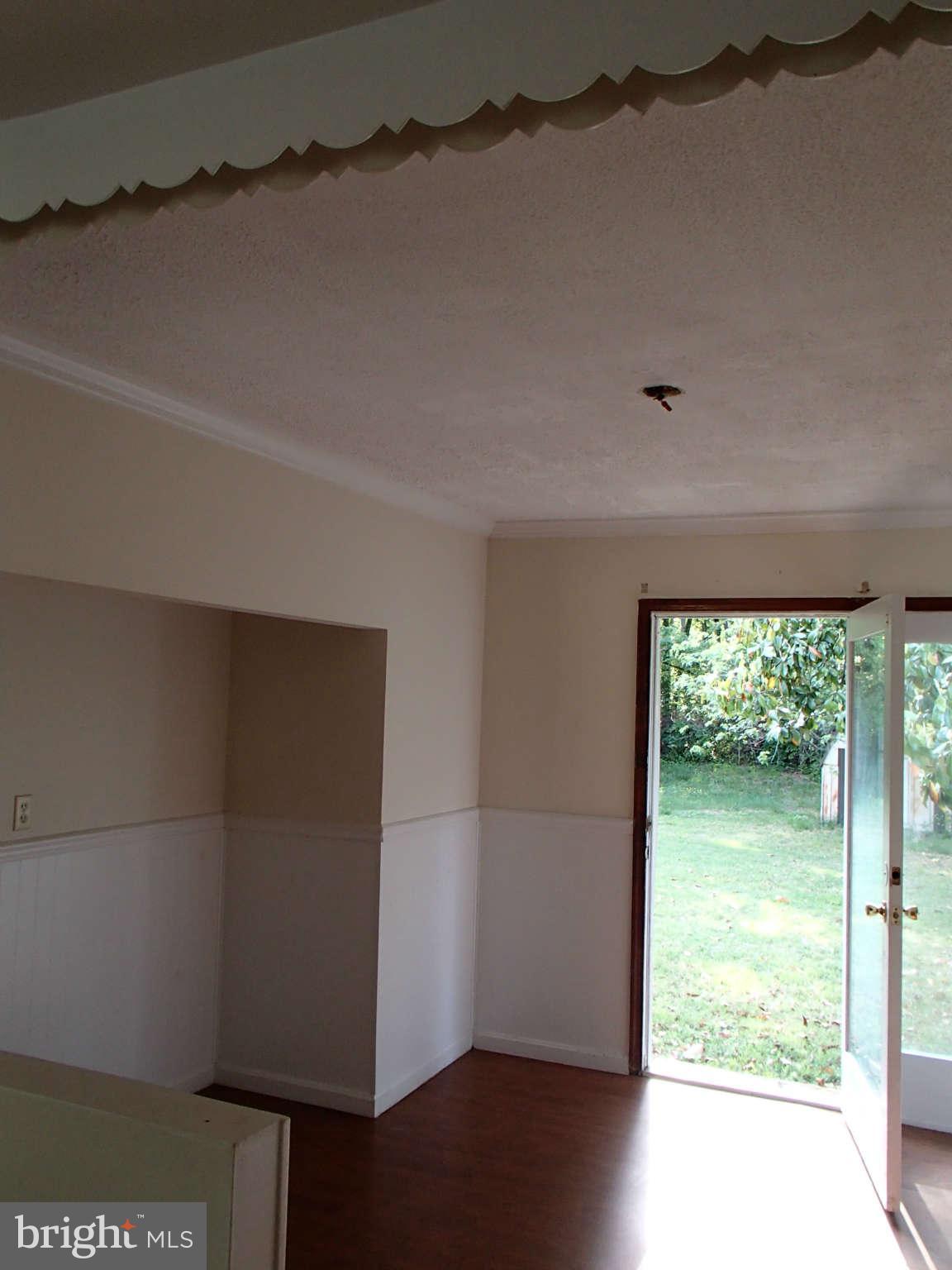 8420 Lockwood Road Pasadena, MD 21122 - Photo 15 of 15 Interior General