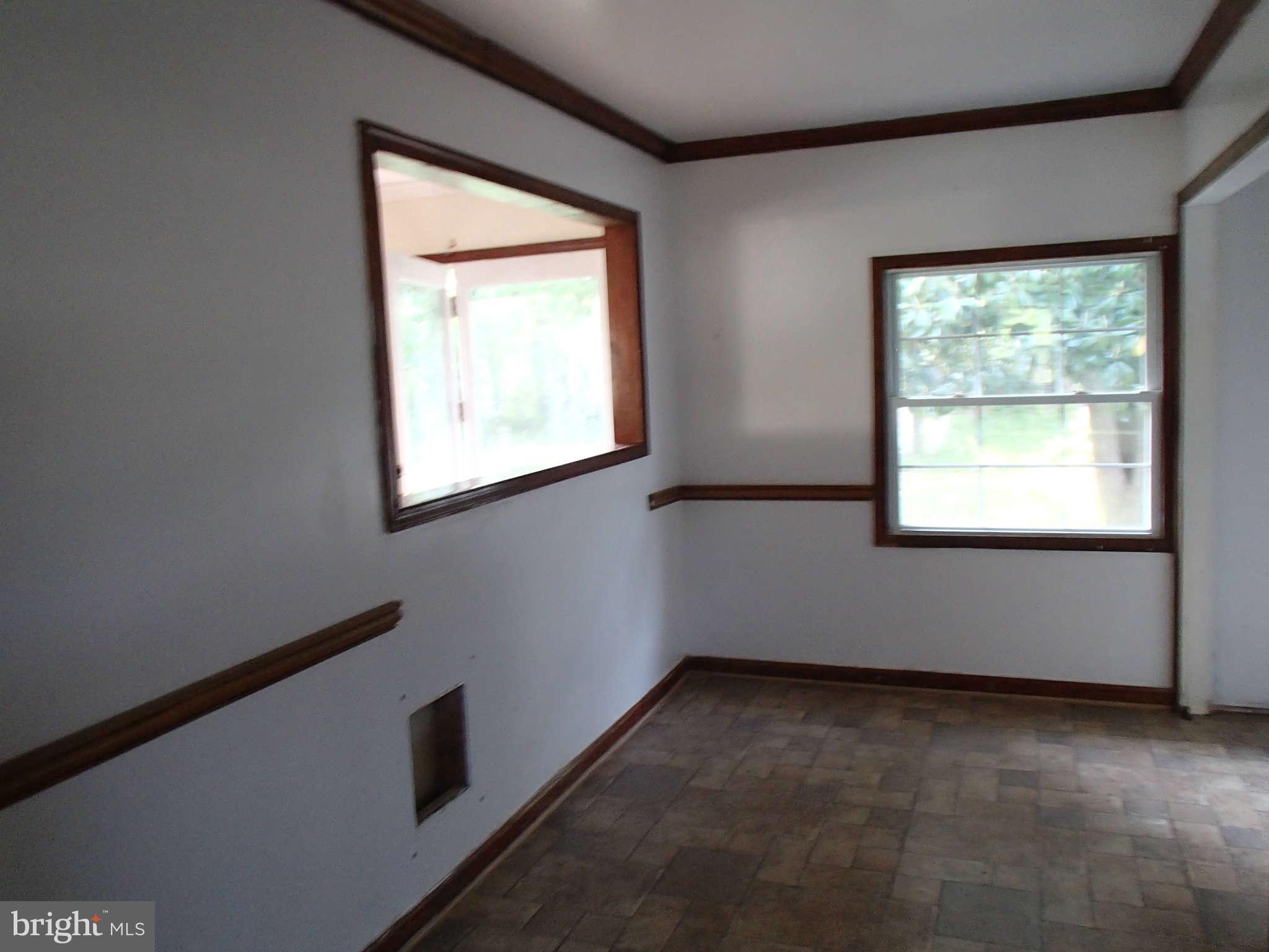 8420 Lockwood Road Pasadena, MD 21122 - Photo 8 of 15 Interior General