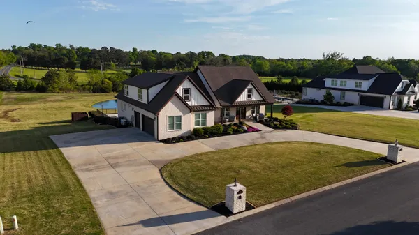 $1,100,000 | 138 Breckinridge Drive, Chickamauga, GA 30707