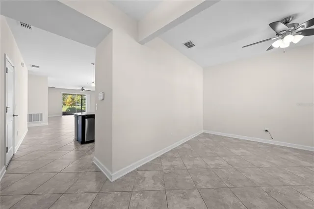 a view of empty room with window