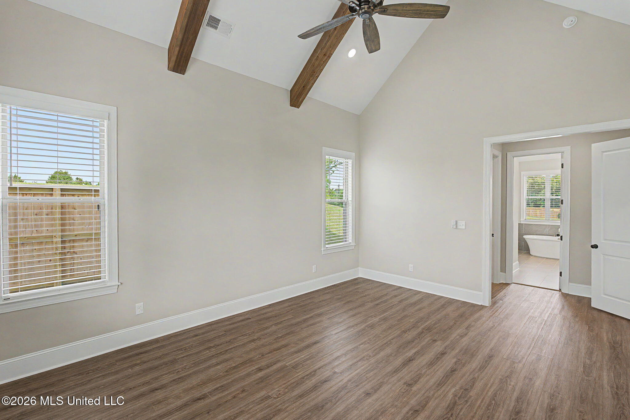 2035 Livingston Way Hernando, MS 38632 - Photo 18 of 46 Primary Bedroom b