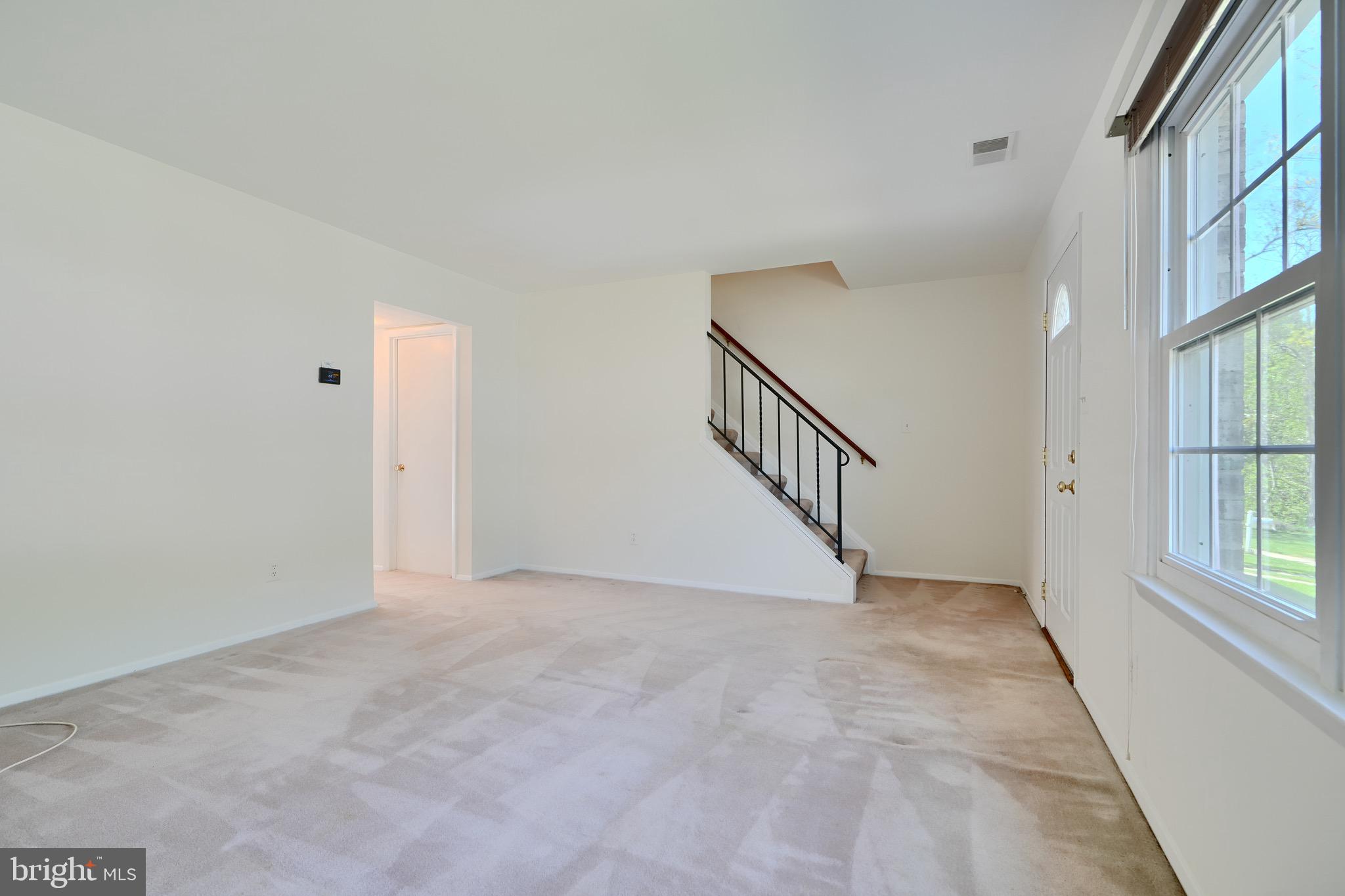 2609 Pearwood Road Baltimore, MD 21234 - Photo 4 of 25 Spacious Living Room