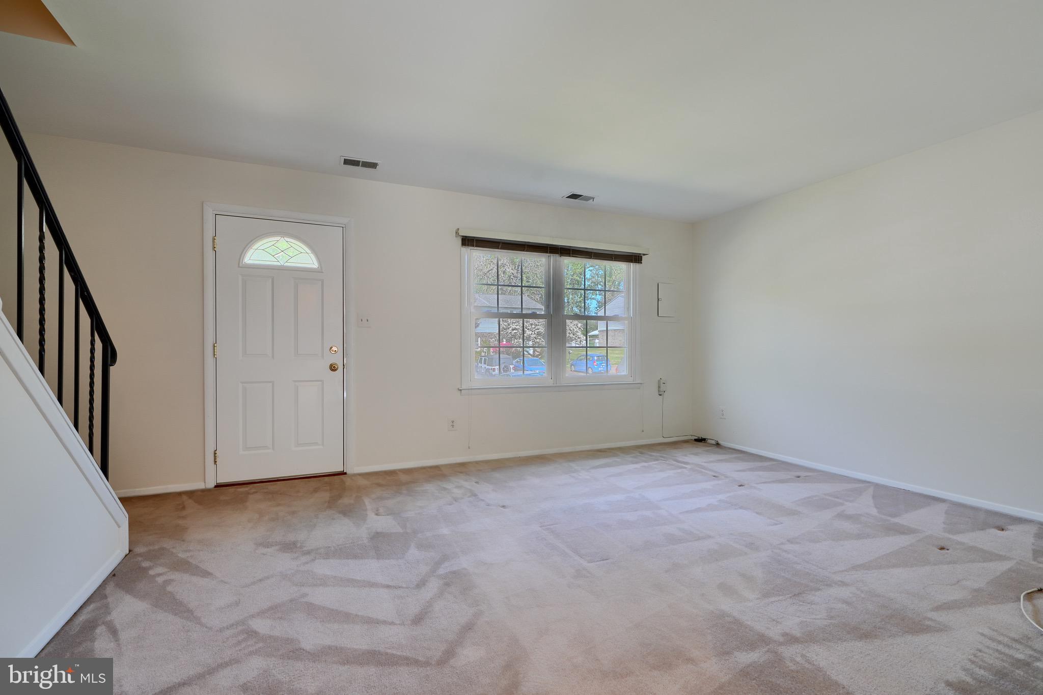2609 Pearwood Road Baltimore, MD 21234 - Photo 7 of 25 Living Room